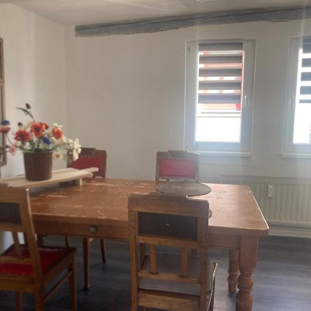 Charmante Ferienwohnung Im Gaesschen Rudolstadt Bagian luar foto
